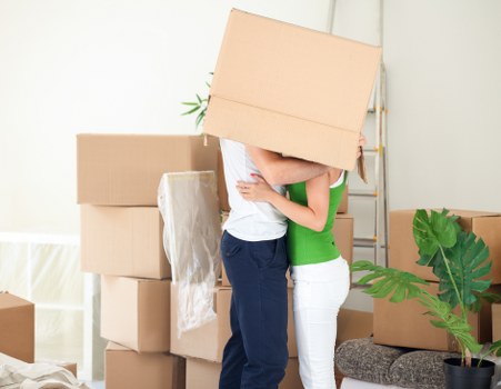 Flexible local moving support in Kingston for household items